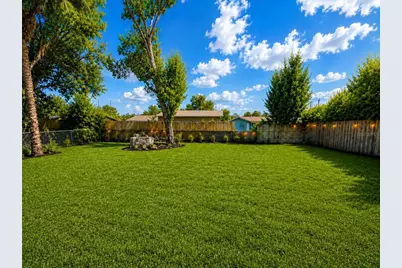 2318 E 111th Ave, Tampa, FL 33612 - Photo 9