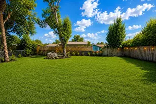 2318 E 111th Ave, Tampa, FL 33612 - Photo 9