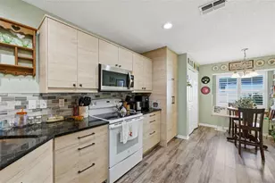 2418 Oxford Down Ct, Sun City Center, FL 33573 - Photo 15