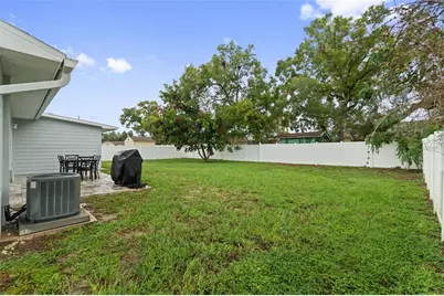 265 Plumtree Avenue, Spring Hill, FL 34606 - Photo 5