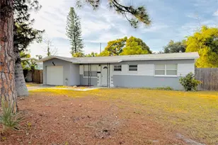 349 Dolphin Ave SE, Saint Petersburg, FL 33705 - Photo 3