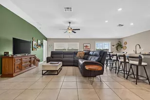 12826 Wildflower Meadow Dr, Riverview, FL 33579 - Photo 7