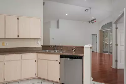 717 Lighthouse Drive, Tarpon Springs, FL 34689 - Photo 11