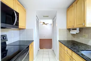 2750 E Bay Dr, Largo, FL 33771 - Photo 9