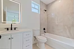 802 18th St S, Saint Petersburg, FL 33712 - Photo 25