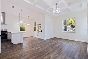 802 18th St S, Saint Petersburg, FL 33712 - Photo 7