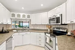 1310 Gulf Blvd, Clearwater Beach, FL 33767 - Photo 15