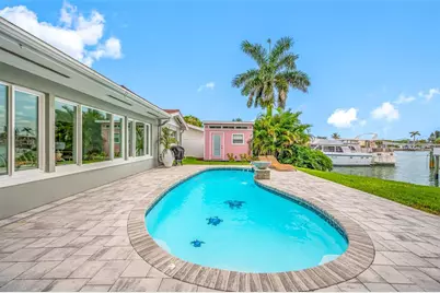 560 79th Street S, Saint Petersburg, FL 33707 - Photo 45