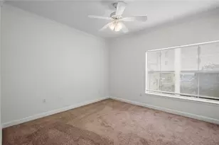 18525 Bridle Club Dr, Tampa, FL 33647 - Photo 27