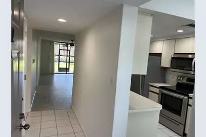 1316 Pasadena Avenue S #102, South Pasadena, FL 33707 - Photo 5