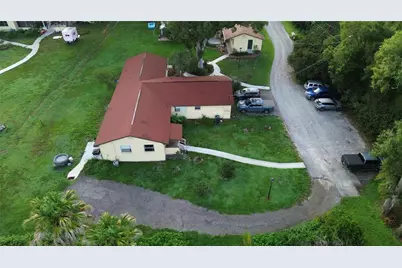 37701 Camphor Drive, Dade City, FL 33525 - Photo 9