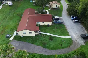 37701 Camphor Dr, Dade City, FL 33525 - Photo 9