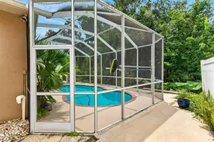 2007 River Crossing Dr, Valrico, FL 33596 - Photo 41
