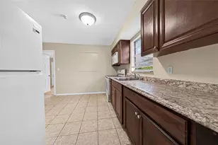 2985 St Charles St, Fort Myers, FL 33916 - Photo 7