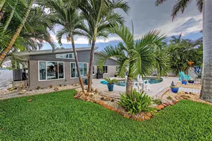 704 Bayshore Dr, Tarpon Springs, FL 34689 - Photo 47