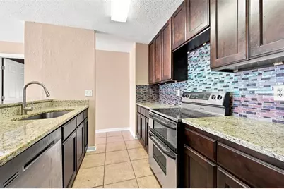 10836 Venice Circle, Tampa, FL 33635 - Photo 13