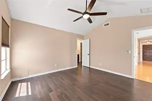 10836 Venice Cir, Tampa, FL 33635 - Photo 23