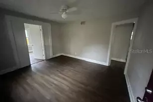 836 8th St N, Saint Petersburg, FL 33701 - Photo 7