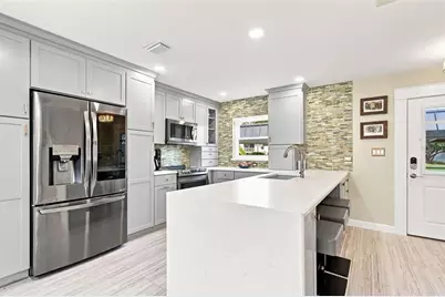 245 116th Avenue #245, Treasure Island, FL 33706 - Photo 5