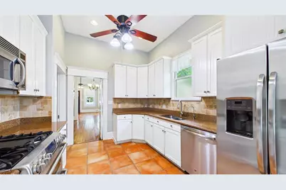5208 N Central Avenue, Tampa, FL 33603 - Photo 13