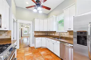 5208 N Central Ave, Tampa, FL 33603 - Photo 13