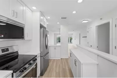 280 Boca Ciega Point Boulevard S, Saint Petersburg, FL 33708 - Photo 5