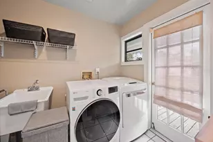 7500 141st St, Seminole, FL 33776 - Photo 35
