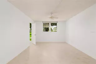 4890 Bay St NE, Saint Petersburg, FL 33703 - Photo 29