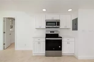 4890 Bay St NE, Saint Petersburg, FL 33703 - Photo 19