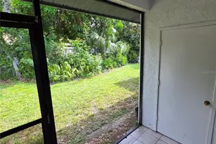 7249 Parkside Villas Dr N, Saint Petersburg, FL 33709 - Photo 33