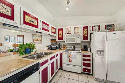 1702 Seascape Circle #203, Tarpon Springs, FL 34689 - Photo 5