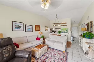 1702 Seascape Cir, Tarpon Springs, FL 34689 - Photo 3