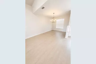 29204 Princeville Drive, San Antonio, FL 33576 - Photo 9