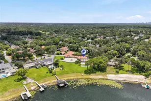 11104 Winthrop Way, Tampa, FL 33612 - Photo 95