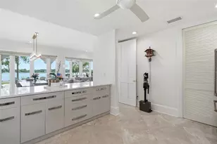 11104 Winthrop Way, Tampa, FL 33612 - Photo 31