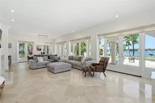 11104 Winthrop Way, Tampa, FL 33612 - Photo 15