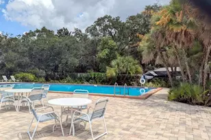7154 E Bank Dr, Tampa, FL 33617 - Photo 21