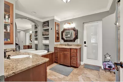 302 Belle Terre Avenue, Temple Terrace, FL 33617 - Photo 25