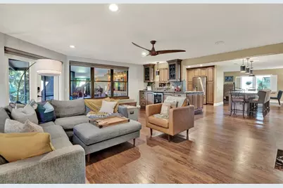 302 Belle Terre Avenue, Temple Terrace, FL 33617 - Photo 15