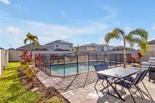 16762 Sunburst Lake St, Wimauma, FL 33598 - Photo 37