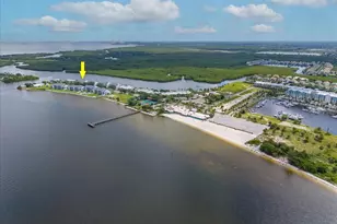 817 B Bahia Del Sol Dr, Ruskin, FL 33570 - Photo 3