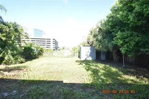 212 N Clearview Ave, Tampa, FL 33609 - Photo 51