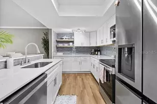 7400 Sunshine Skyway Ln S, Saint Petersburg, FL 33711 - Photo 5