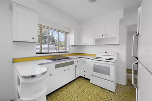 5000 9th Ave N, Saint Petersburg, FL 33710 - Photo 9
