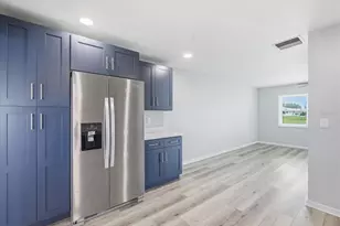 14023 94th Pl, Seminole, FL 33776 - Photo 21