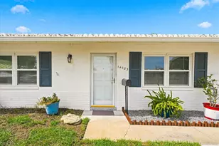 14023 94th Pl, Seminole, FL 33776 - Photo 5