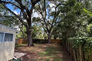5135 39th Ave N, Saint Petersburg, FL 33709 - Photo 11