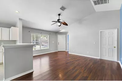 7408 Oxford Garden Circle, Apollo Beach, FL 33572 - Photo 7