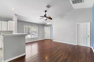 7408 Oxford Garden Cir, Apollo Beach, FL 33572 - Photo 7