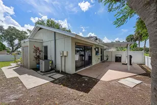 10318 Rosemount Dr, Tampa, FL 33624 - Photo 21